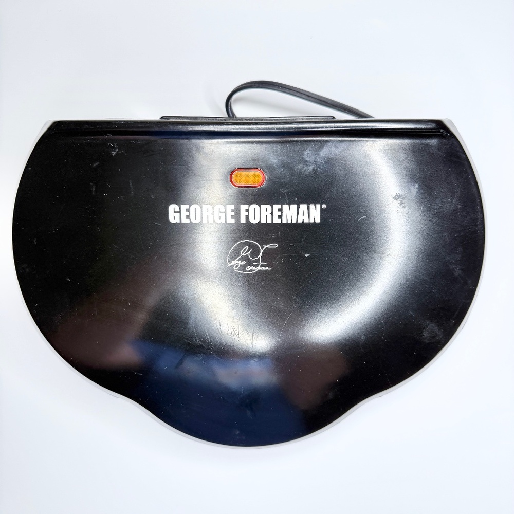 George Foreman Super Champ Indoor Grilling Machine Clamshell Design